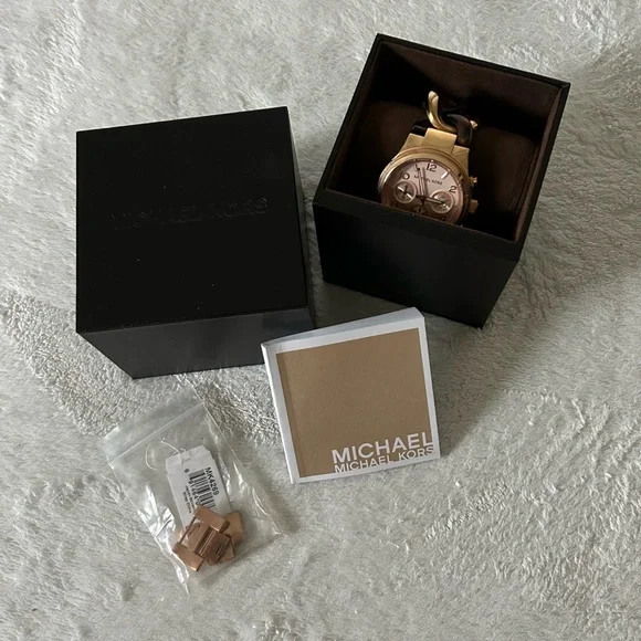 michael michael kors chain link bracelet watch - Picture 3 of 8